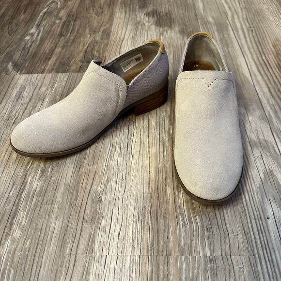 TOMS Shaye Women's Short Boots - Color: Drizzle Gray Suede Leather Size 7 - Picture 1 of 9